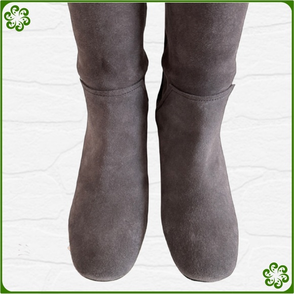 Donald Pliner Cayden Tall Suede Boots - Picture 6 of 9